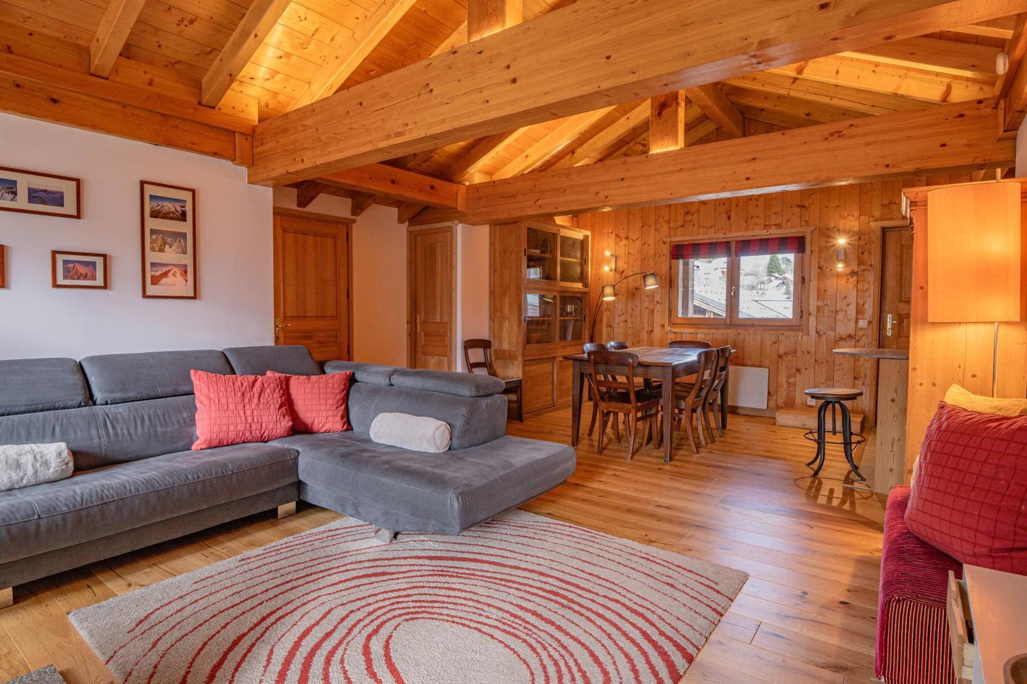 Apartment Capucin - A 3 Bedroom Chamonix Mountain Loft Экстерьер фото