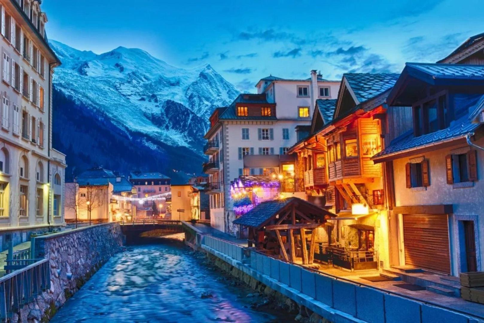 Apartment Capucin - A 3 Bedroom Chamonix Mountain Loft Экстерьер фото