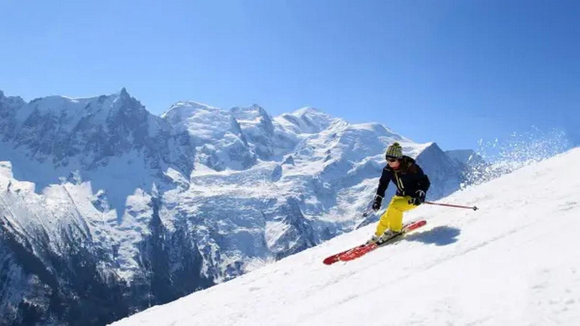 Apartment Capucin - A 3 Bedroom Chamonix Mountain Loft Экстерьер фото