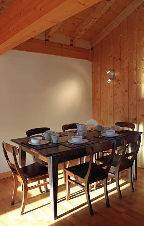 Apartment Capucin - A 3 Bedroom Chamonix Mountain Loft Экстерьер фото